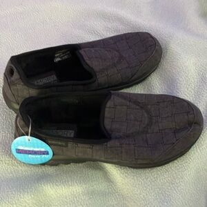 Skechers Memory Foam Fit shoes